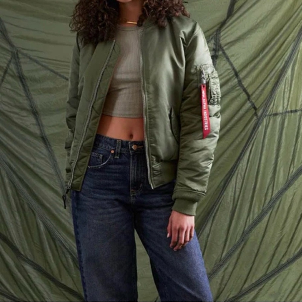 Alpha Industries MA-1 Bomber Jacket Olive Green Flight Jacket Size M NWOT - Picture 2 of 16